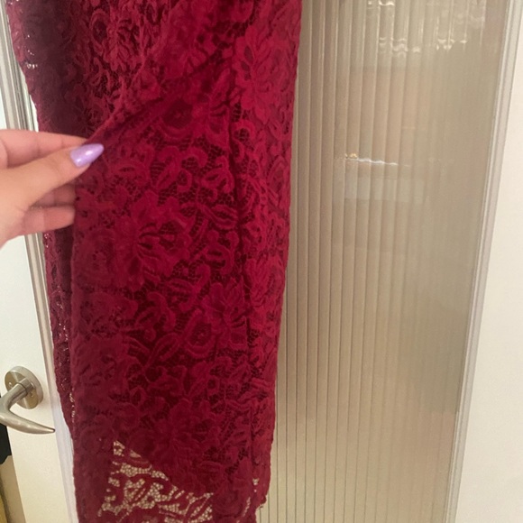 Maternity Lace Dress - Picture 2 of 4